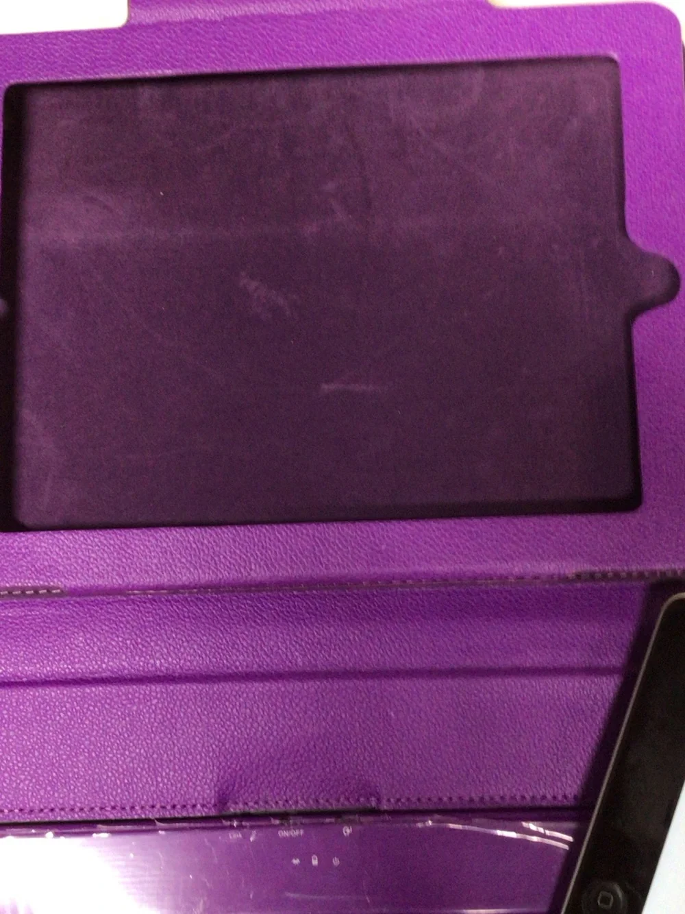 Apple iPad with case ,4 gen apple iPad with Bluetooth keyboard. Please read
